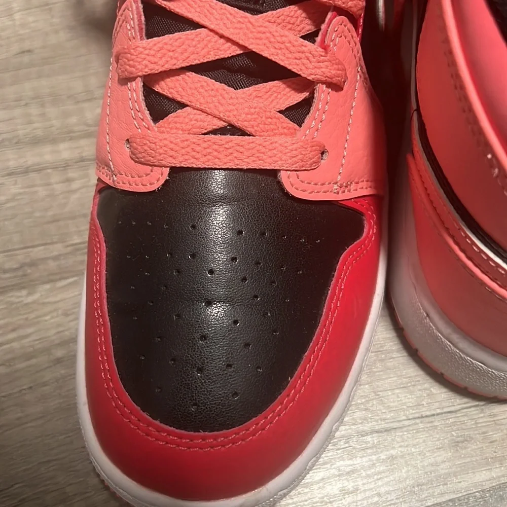 Size 7 Retros - Picture 4 of 5